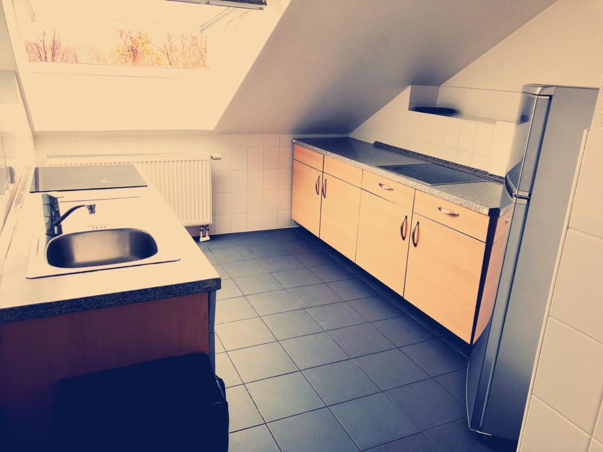Sezer B&A Ug Bed & Breakfast Berlin Eksteriør bilde